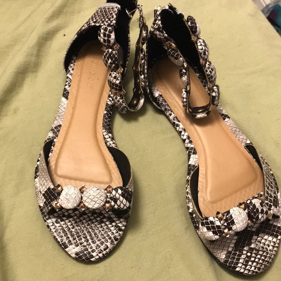 Brand new - Picture 1 of 3